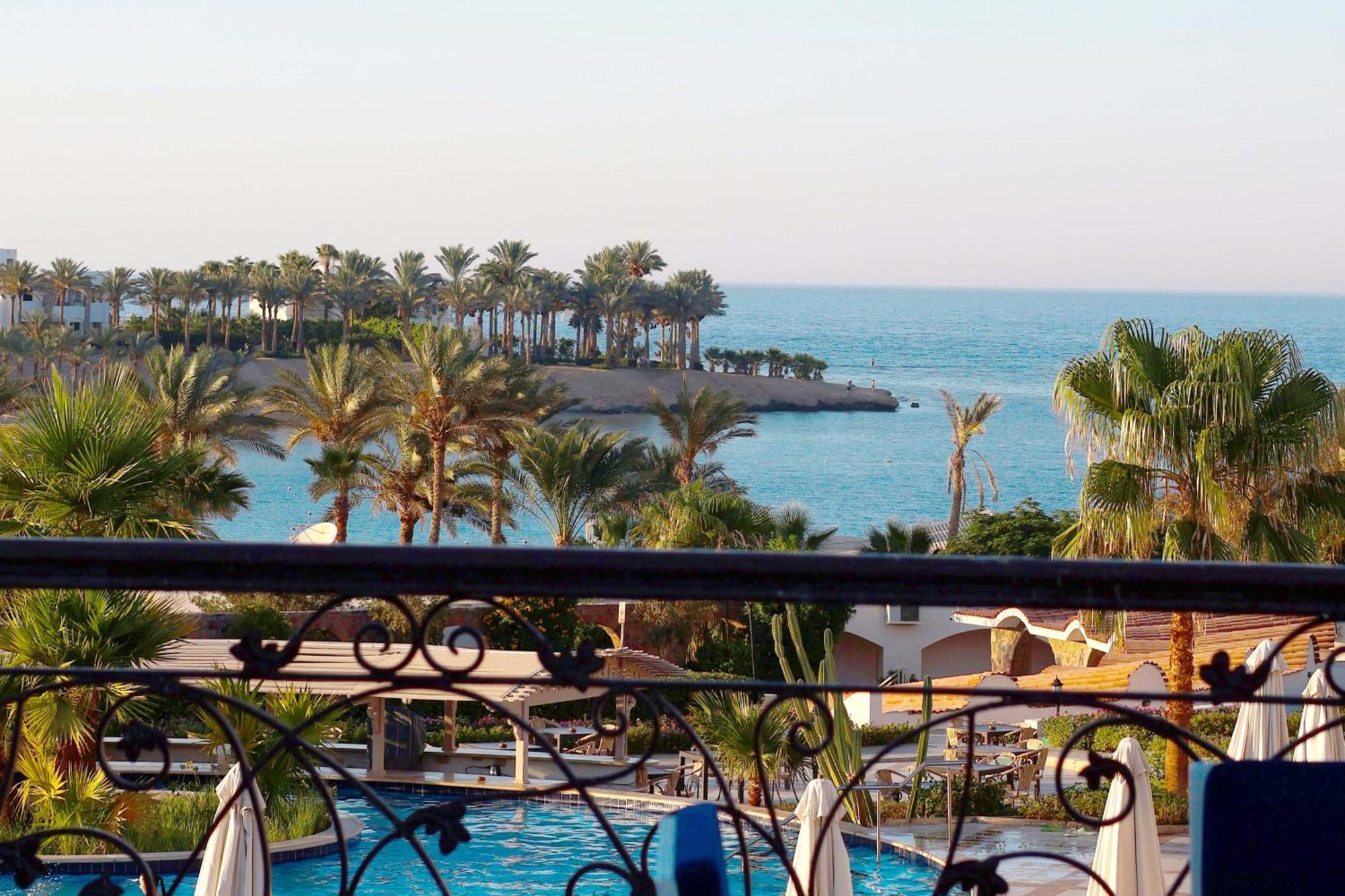 Royal Brayka Beach Resort Абу-Дабаб Экстерьер фото
